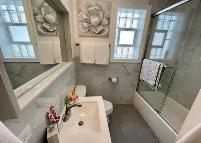 Apartamento The Blue Golden Luxury Modern 3- Bedroom In *
