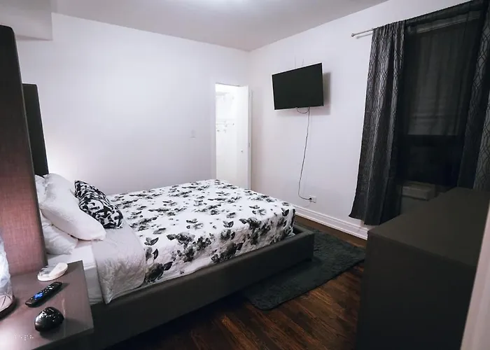 Apartamento The Blue Golden Luxury Modern 3- Bedroom In *